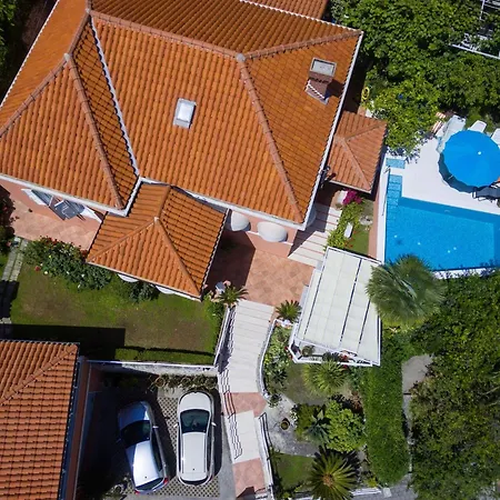 Gemma - Four Bedroom With Terrace And Swimming Pool