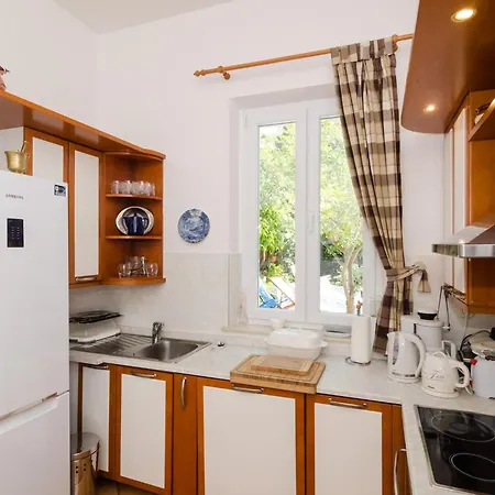 Gemma - Four Bedroom With Terrace And Swimming Pool * Mlini