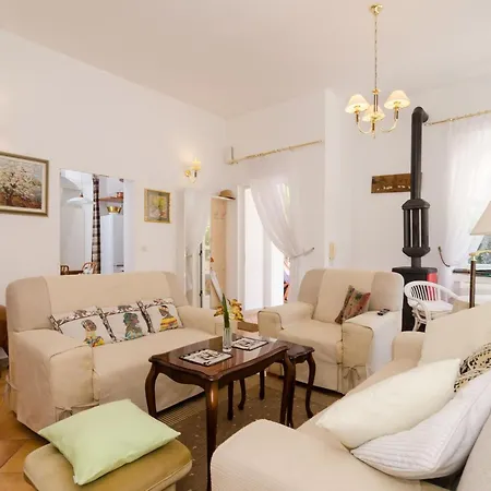 Gemma - Four Bedroom With Terrace And Swimming Pool * Mlini