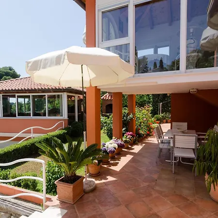 Gemma - Four Bedroom With Terrace And Swimming Pool * Mlini