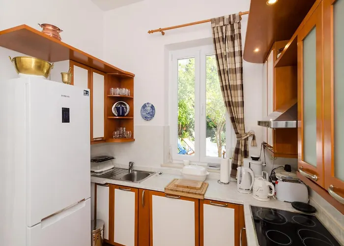 Gemma - Four Bedroom With Terrace And Swimming Pool Willa *