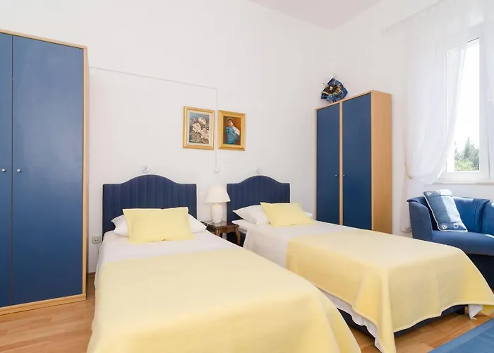 Gemma - Four Bedroom With Terrace And Swimming Pool Willa *