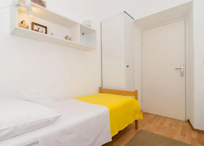 Gemma - Four Bedroom With Terrace And Swimming Pool 别墅