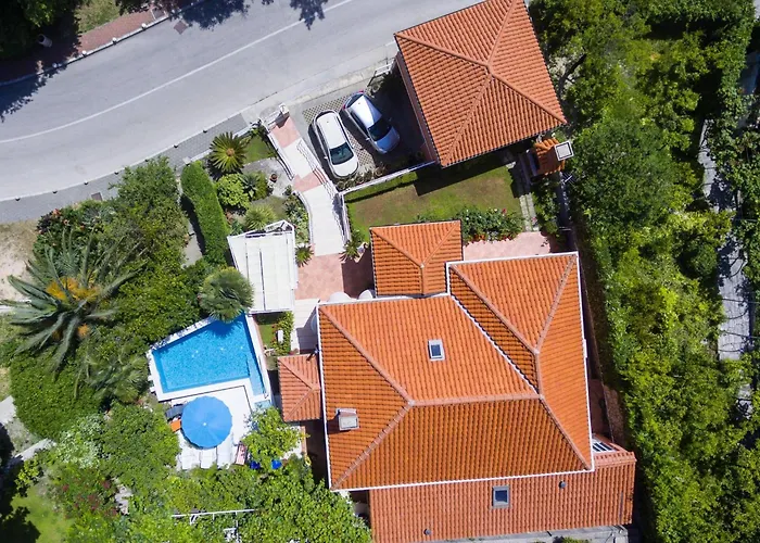 Gemma - Four Bedroom With Terrace And Swimming Pool 别墅 米利尼